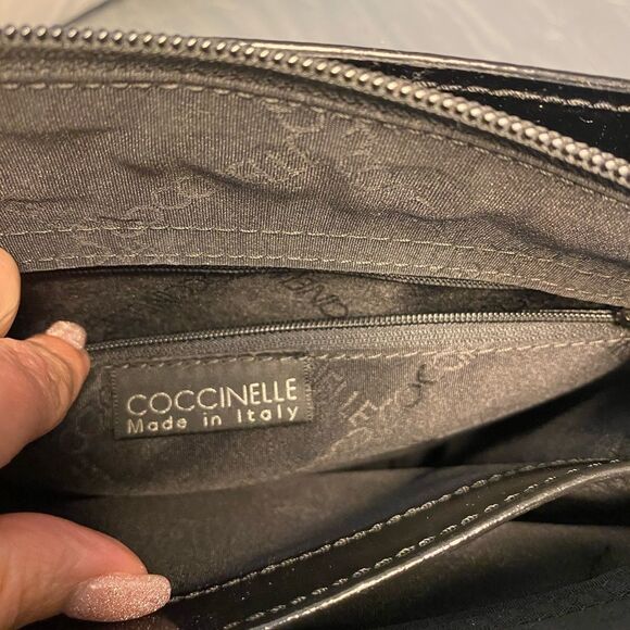 Coccinelle patent leather purse - Picture 4 of 11